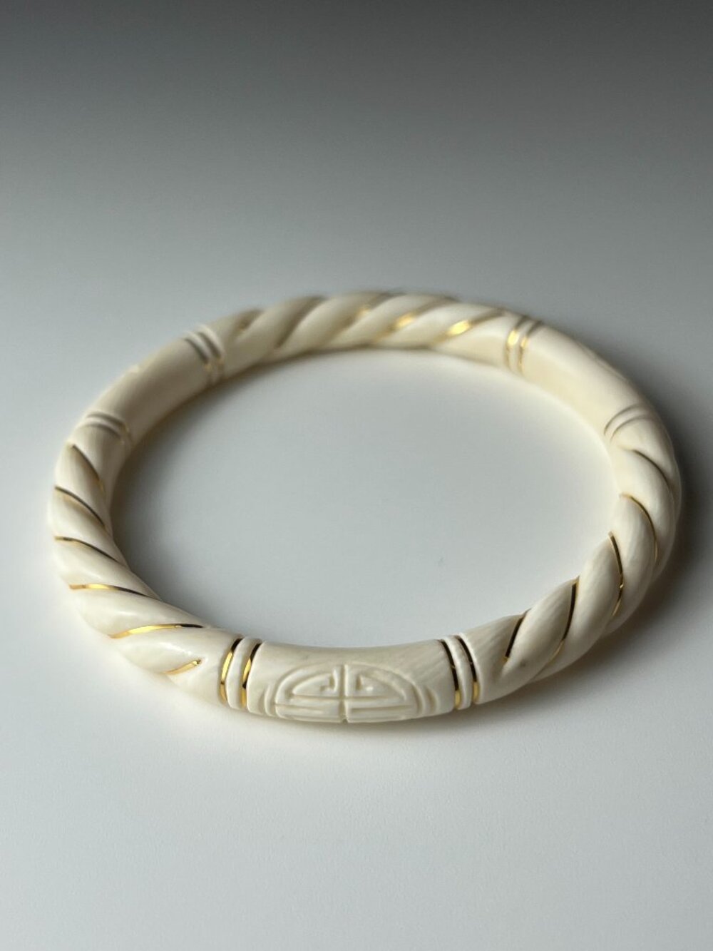 Vintage 14K Gold & Carved Ivory-Tone Bangle | Shou Longevity Symbol